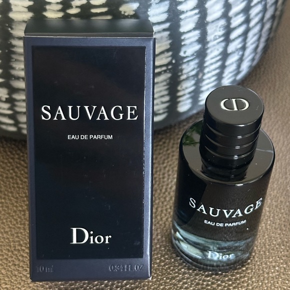 NWT Dior Towel, Skincare, & Sauvage Fragrance Bundle - Picture 7 of 13